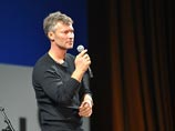 Кандидат в мэры Екатеринбурга от "Гражданской платформы" Евгений Ройзман намерен на следующей неделе подать иск о защите чести и достоинства к автору программы на Пятом канале Андрею Караулову, где заявлялось о связи Ройзмана с этническими ОПГ Кандидат в мэры Екатеринбурга от "Гражданской платформы" Евгений Ройзман намерен на следующей неделе подать иск о защите чести и достоинства к автору программы на Пятом канале Андрею Караулову, где заявлялось о связи Ройзмана с этническими ОПГ