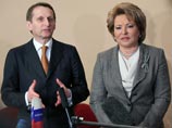 Лидер демократов в Сенате США тоже отказался обсудить с российской делегацией сирийский вопрос, но некоторые конгрессмены согласны Лидер демократов в Сенате США тоже отказался обсудить с российской делегацией сирийский вопрос, но некоторые конгрессмены согласны