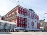 Перед выборами мэрия приготовила москвичам сюрпризы - грандиозный День города и продукты пенсионерам Перед выборами мэрия приготовила москвичам сюрпризы - грандиозный День города и продукты пенсионерам