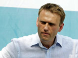 Просьбу отпустить заключенного на траурную церемонию опубликовали в своем блоге и кандидат в мэры Москвы Алексей Навальный