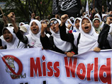 Беспрецедентные меры безопасности были предприняты после массовых протестов, прокатившихся по Индонезии в преддверии начала конкурса