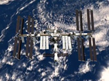 В ночь на среду космонавты попрощались с коллегами, остающимися на Международной космической станции (МКС), и перешли на борт пилотируемого корабля. Затем произошла расстыковка, после которой корабль несколько часов находился в автономном полете
