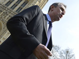 Вице-спикер британского парламента, подозреваемый в восьми изнасилованиях, подал в отставку