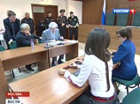 Лебедеву придется отработать 150 часов на благо общества, а побитый им Полонский мог получить паспорт Камбоджи Лебедеву придется отработать 150 часов на благо общества, а побитый им Полонский мог получить паспорт Камбоджи