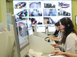 Прозрачность выборов обеспечивается объединенными усилиями работы КОИБов и веб-камер: сверив сведения из электронных урн с видеозаписью, можно определить, как проголосовал каждый конкретный избиратель Прозрачность выборов обеспечивается объединенными усилиями работы КОИБов и веб-камер: сверив сведения из электронных урн с видеозаписью, можно определить, как проголосовал каждый конкретный избиратель