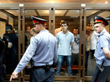 Уголовное дело о массовых беспорядках на Болотной площади 6 мая 2012 года сейчас рассматривается в Замосквнрецком суде столицы. Его фигурантами числятся 12 человек, участвовавших в разрешенном митинге оппозиции, который вылился в столкновения с полицией
