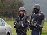 В Австрии браконьер застрелил четырех человек и забаррикадировался в своем доме В Австрии браконьер застрелил четырех человек и забаррикадировался в своем доме