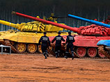 При подготовке к "Танковому биатлону" трое офицеров похитили 7 тонн дизтоплива