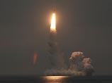 Пуск межконтинентальной баллистической ракеты морского базирования "Булава"