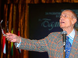 Евгений Евтушенко, перенесший в США ампутацию ноги, вскоре сможет вернуться к активной жизни Евгений Евтушенко, перенесший в США ампутацию ноги, вскоре сможет вернуться к активной жизни