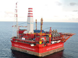 19 сентября пограничники взяли судно штурмом после того, как экологи попытались провести акцию протеста против установки российским "Газпромом" нефтедобывающей платформы "Приразломная" в Печорском море