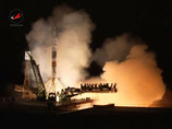 С Байконура к МКС отправился "Союз" с тремя космонавтами и олимпийским факелом С Байконура к МКС отправился "Союз" с тремя космонавтами и олимпийским факелом