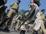 В Кашмире уничтожены террористы-подростки, напавшие на полицейский участок и военный лагерь