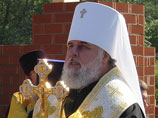 Глава Пермской епархии возмущен тем, что по могиле Дягилева ходит лев, и это никого не волнует