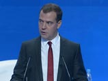 Очевидная конкретика в предложениях Медведева отсутствует, так что и реализация их представляется как-будто призрачной. Некоторые критики ставят это в вину премьеру
