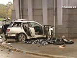 Еще два человека погибли, когда на Дмитровском шоссе автомобиль врезался в мачту освещения. ЧП произошло рано утром в районе дома &#8470;67