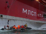 Мурманский суд в воскресенье определяет меру пресечения для активистов Greenpeace, атаковавших нефтяную платформу "Приразломная" Мурманский суд в воскресенье определяет меру пресечения для активистов Greenpeace, атаковавших нефтяную платформу "Приразломная"