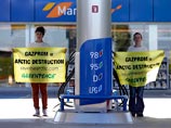 Ситуация вокруг Greenpeace: обыск на судне превратился в "разгром", а пресса увидела "столкновение цивилизаций" Ситуация вокруг Greenpeace: обыск на судне превратился в "разгром", а пресса увидела "столкновение цивилизаций"