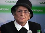Активистка оппозиции попыталась получить подпись президента Таджикистана в поддержку конкурента на выборах