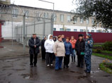 Адвокат Толоконниковой потребовал возбуждения дела против начальников колонии. Те выступили на ТВ Адвокат Толоконниковой потребовал возбуждения дела против начальников колонии. Те выступили на ТВ