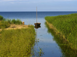 С эстонского гидрографического судна вылилось около 1400 л топлива в Чудское озеро