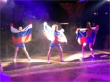 Стриптиз с триколором в Чебаркуле разгневал сторонников Путина, ОНФ предлагает "очень обидное наказание" Стриптиз с триколором в Чебаркуле разгневал сторонников Путина, ОНФ предлагает "очень обидное наказание"
