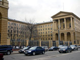 Главк столичной полиция опровергает сведение о том, что начальник ГУ МВД по Москве Анатолий Якунин обязал оперативных работников носить форму в здании на Петровке, 38 Главк столичной полиция опровергает сведение о том, что начальник ГУ МВД по Москве Анатолий Якунин обязал оперативных работников носить форму в здании на Петровке, 38