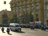 Кортеж олимпийского огня XXII Игр в Сочи прибыл на Красную площадь. В центре столицы состоится торжественное зажжение чаши олимпийского огня, который спецрейсом доставили из Греции в московский аэропорт Внуково Кортеж олимпийского огня XXII Игр в Сочи прибыл на Красную площадь. В центре столицы состоится торжественное зажжение чаши олимпийского огня, который спецрейсом доставили из Греции в московский аэропорт Внуково