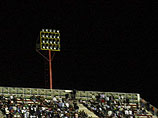 Зрители футбольного матча "Днепр"-"Металлист" почти час просидели в темноте