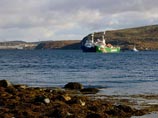 Механик арестованного ледокола Arctic Sunrise предупредил, что судно может затонуть, и попросился на борт Механик арестованного ледокола Arctic Sunrise предупредил, что судно может затонуть, и попросился на борт