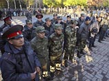 В Караколе милиция применила специальные средства против участников акции протеста, которые незаконно в течение нескольких часов удерживали полномочного представителя правительства Киргизии в Иссык-Кульской области Эмильбека Каптагаева, и освободили его В Караколе милиция применила специальные средства против участников акции протеста, которые незаконно в течение нескольких часов удерживали полномочного представителя правительства Киргизии в Иссык-Кульской области Эмильбека Каптагаева, и освободили его