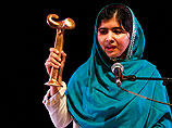 Буквально на днях Малала получила премию имени Анны Политковской, которая присуждается женщинам, отстаивающим права человека в войнах и вооруженных конфликтах.