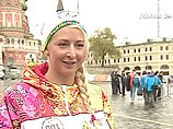Первым факелоносцем стала двукратная паралимпийская чемпионка по плаванию Олеся Владыкина Первым факелоносцем стала двукратная паралимпийская чемпионка по плаванию Олеся Владыкина