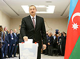 В Азербайджане стартовали президентские выборы - на высший пост претендуют 10 кандидатов 