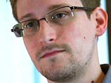 Отец Эдварда Сноудена прибыл в Москву