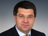 На фоне пьяного скандала в самолете коллега депутата Исаева обвинил его в высокомерии и бескультурье На фоне пьяного скандала в самолете коллега депутата Исаева обвинил его в высокомерии и бескультурье