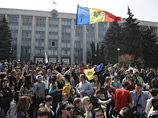 В Молдавии протестуют против отмены наказания за гей-пропаганду и пишут вином портреты Онищенко и Медведева В Молдавии протестуют против отмены наказания за гей-пропаганду и пишут вином портреты Онищенко и Медведева