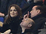 Берлускони объявил о помолвке с Паскале, которая младше его почти на полвека, в декабре 2012 года. Тогда он назвал Франческу прекрасной не только внешне, но и в душе, упомянув о ее трогательном отношении к нему.