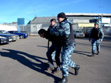 В свете обострившихся антикавказских настроений, что привело к недавним погромам в Бирюлево, полиция решила усилить бдительность во время празднования мусульманского праздника Курбан-байрам, который начнется 15 октября В свете обострившихся антикавказских настроений, что привело к недавним погромам в Бирюлево, полиция решила усилить бдительность во время празднования мусульманского праздника Курбан-байрам, который начнется 15 октября