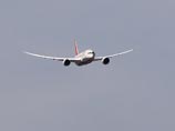 Очередной инцидент произошел с одним из самолетов Boeing-787 Dreamliner. Воздушное судно индийской авиакомпании Air India, выполнявшее рейс Дели - Бангалор, потеряло в небе деталь