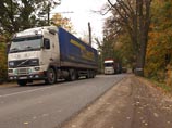 Из-за сбора за проезд грузовиков по федеральным трассам в России подорожает еда

