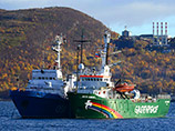 Из-за аварийной ситуации ледокол Arctic Sunrise пришвартовали в мурманском порту