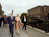 Парламент Голландии решил не накалять обстановку и не отменять поездку королевской четы в Россию