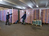 Жителей пострадавшего от паводка Дальнего Востока решено накормить продуктами из госрезерва Жителей пострадавшего от паводка Дальнего Востока решено накормить продуктами из госрезерва