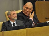 Депутат Госдумы Алексей Журавлев (на фото - слева) отозвал свой законопроект о лишении родительских прав лиц нетрадиционной сексуальной ориентации Депутат Госдумы Алексей Журавлев (на фото - слева) отозвал свой законопроект о лишении родительских прав лиц нетрадиционной сексуальной ориентации