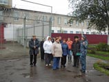 Толоконникову после голодовки вывезли из Мордовии, и теперь адвокаты не знают, где она Толоконникову после голодовки вывезли из Мордовии, и теперь адвокаты не знают, где она