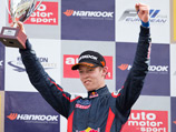 19-летний россиянин Даниил Квят станет боевым пилотом команды Toro Rosso 19-летний россиянин Даниил Квят станет боевым пилотом команды Toro Rosso