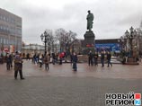 На Пушкинской собираются участники марша в защиту политзаключенных, бульвары Москвы перекрывают