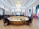 Президенты продолжили обсуждение тем, которые были на повестке дня недавних саммитов, прошедших в Минске