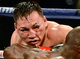 Боксер Проводников подарил чемпионский пояс своему болельщику Боксер Проводников подарил чемпионский пояс своему болельщику